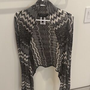 Black and White Zigzag Pattern Sweater